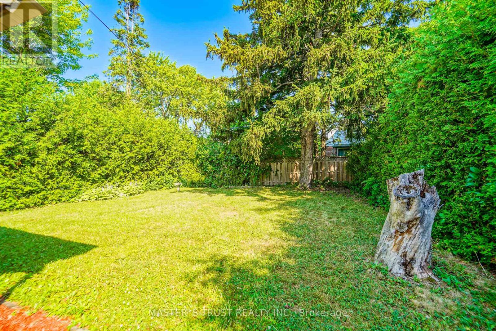 Photo 25 of 10 Valerie Road, Toronto ON