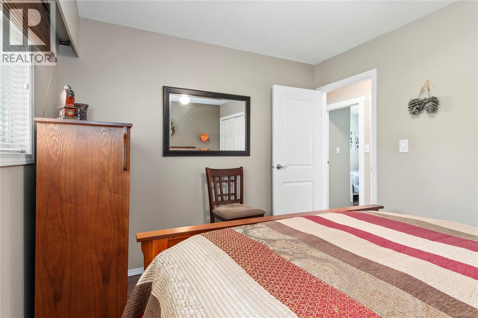 Photo 13 of 183 Dogwood St S, Campbell River BC