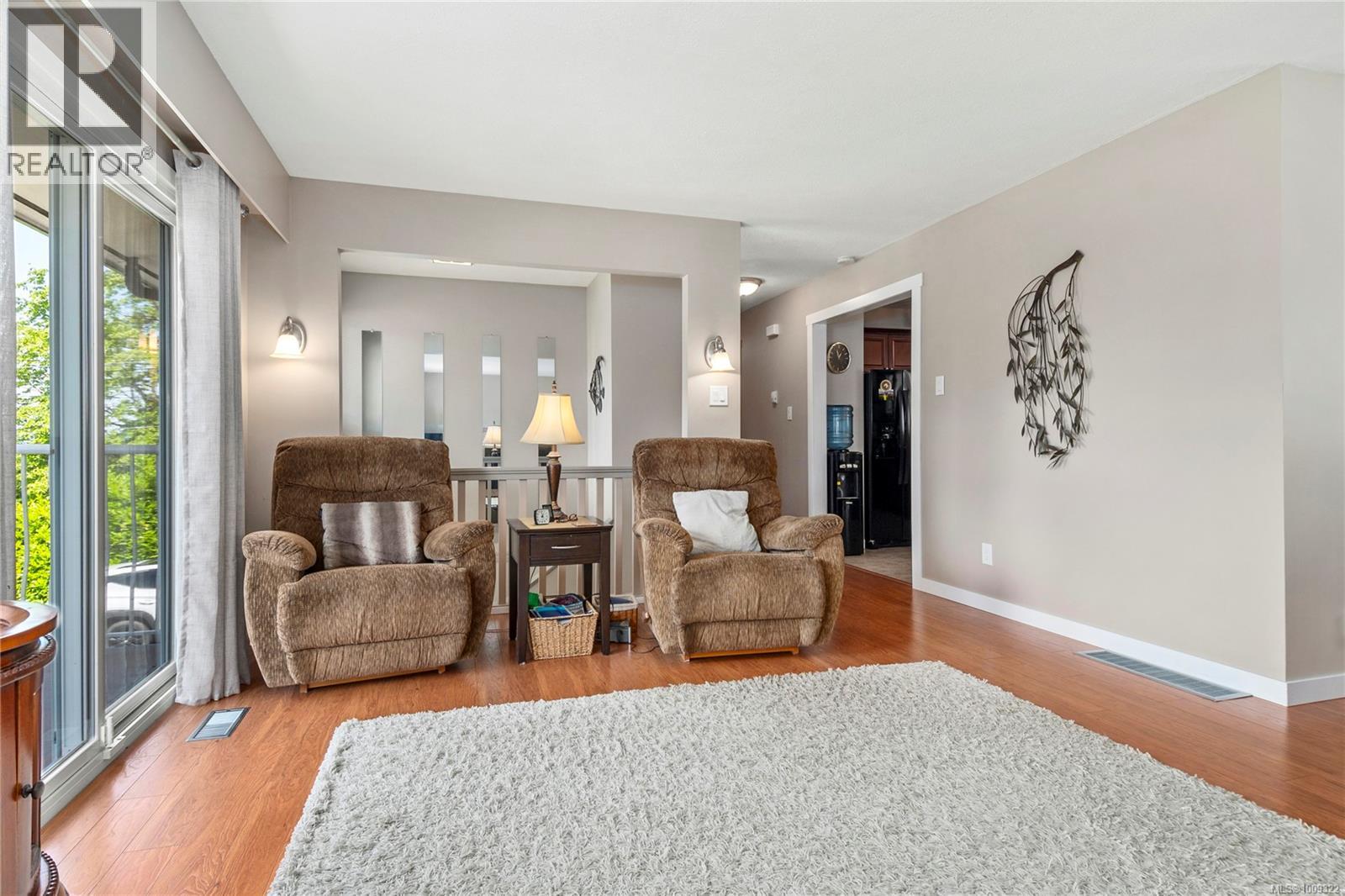 Photo 10 of 183 Dogwood St S, Campbell River BC