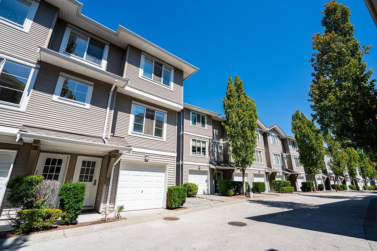 Photo 5 of 52 15155 62 A Avenue, Surrey BC