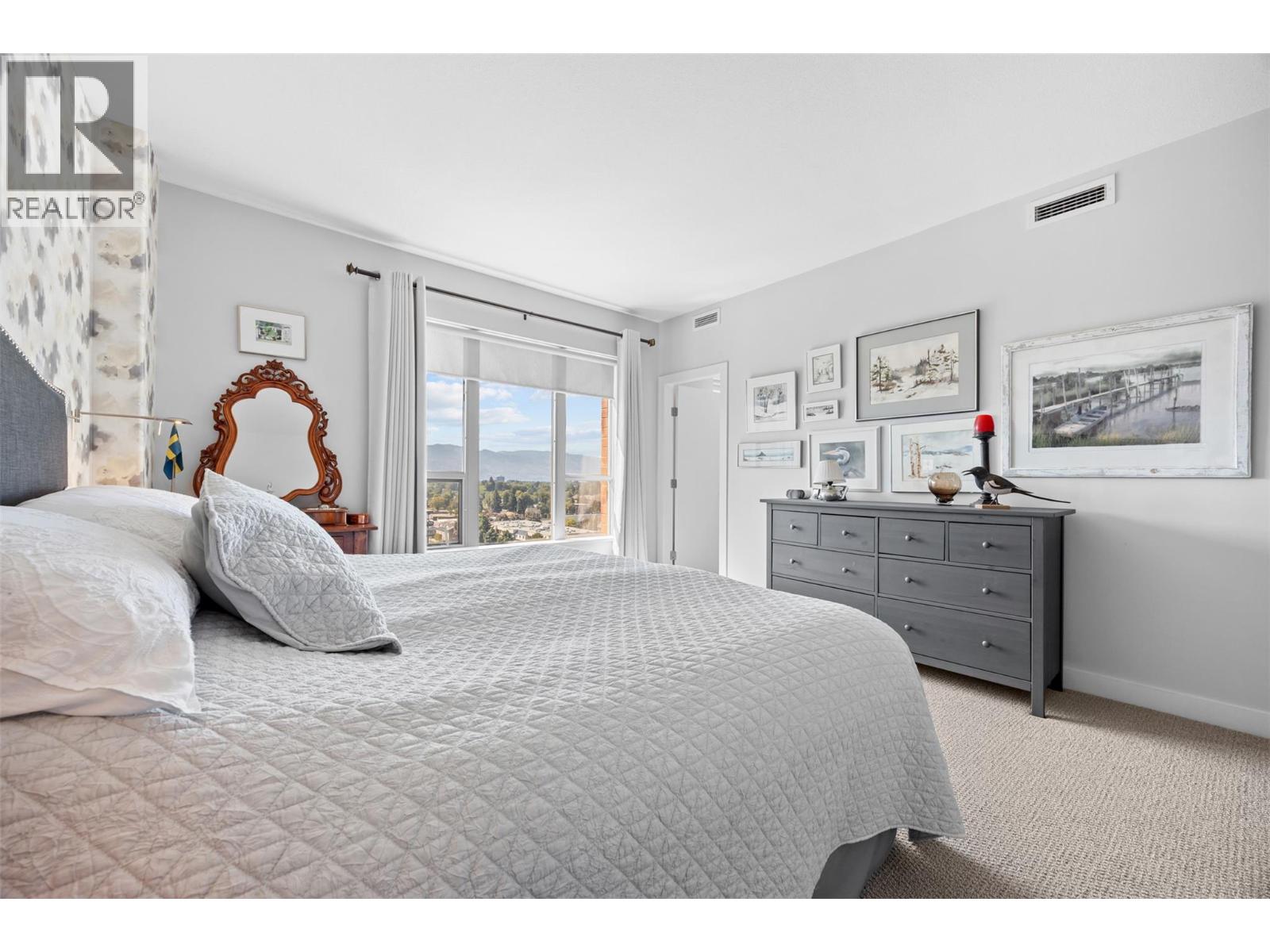 Photo 7 of 1160 Bernard Avenue Unit 1109, Kelowna BC