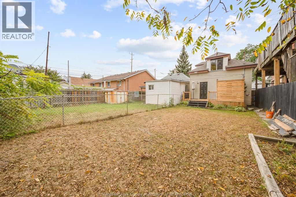 Photo 22 of 1018 Cataraqui Street, Windsor ON