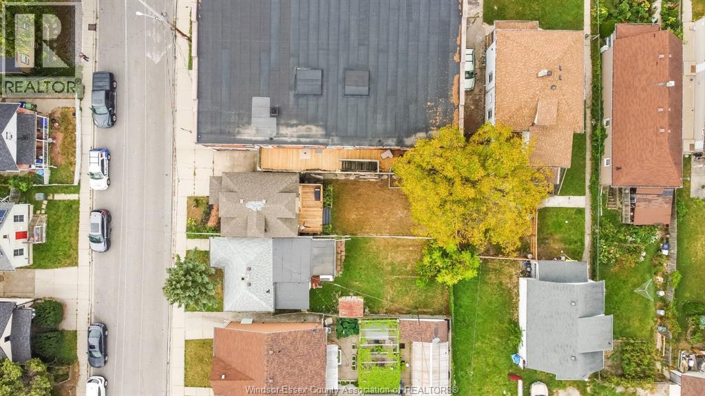 Photo 18 of 1018 Cataraqui Street, Windsor ON