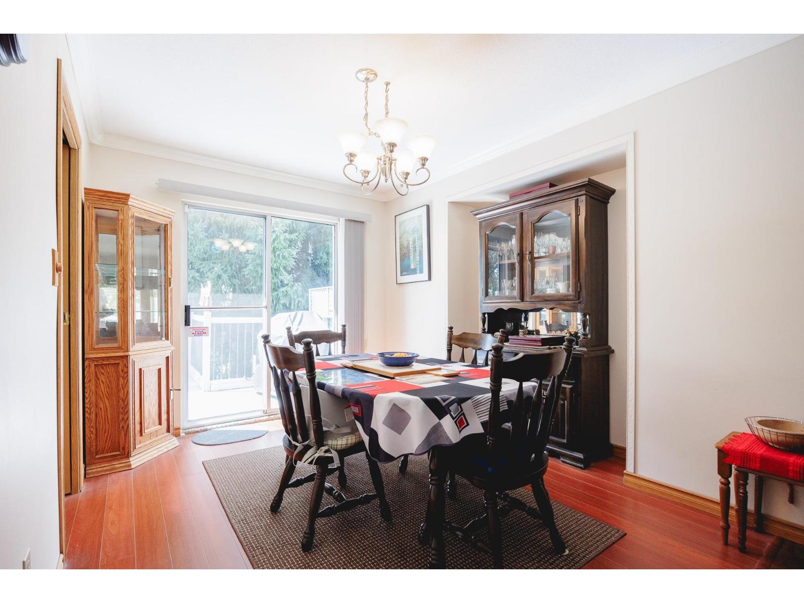 Photo 11 of 17384 61 A Avenue, Surrey BC