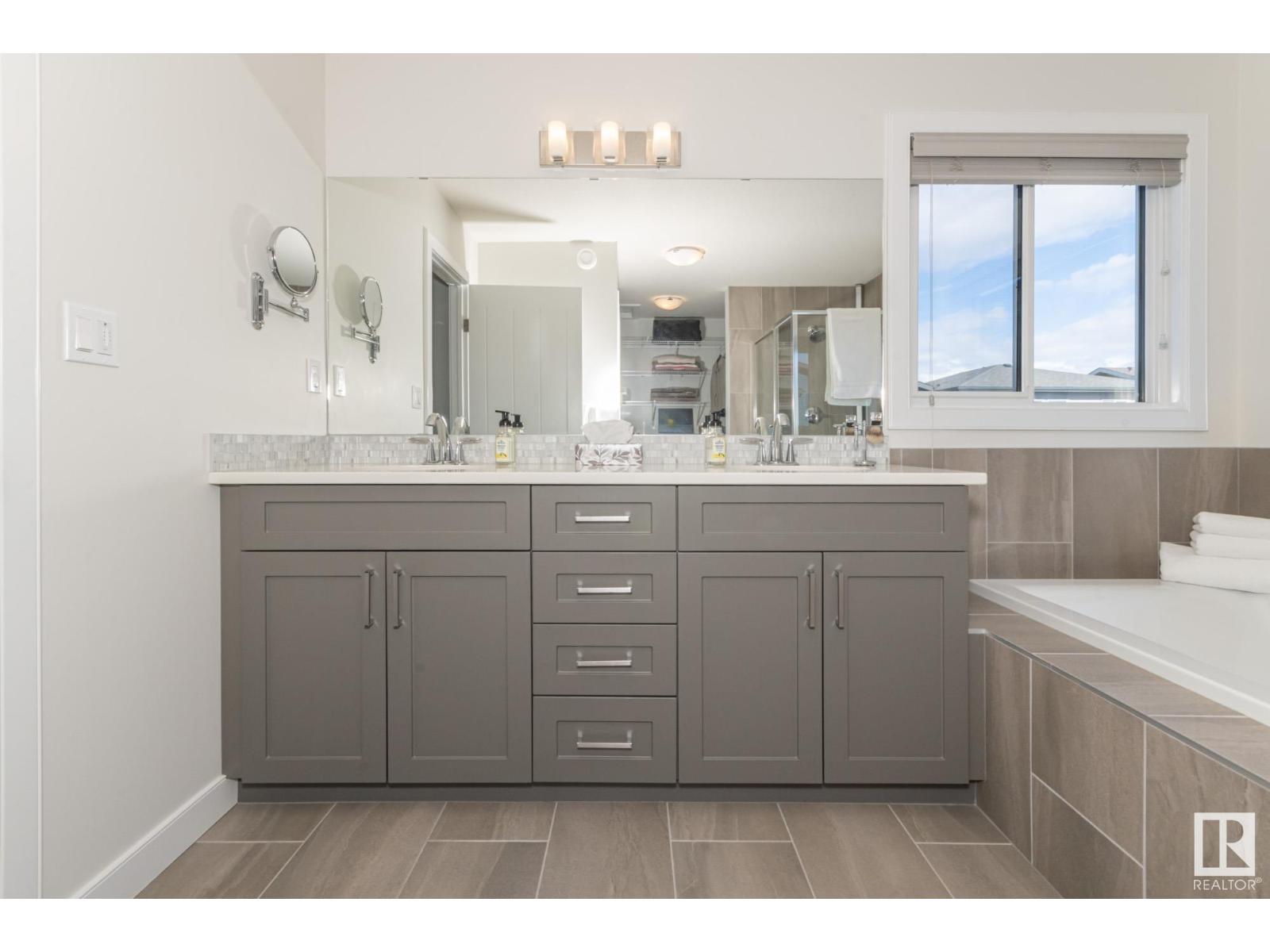 Photo 28 of 2140 Koshal Wy Sw, Edmonton AB