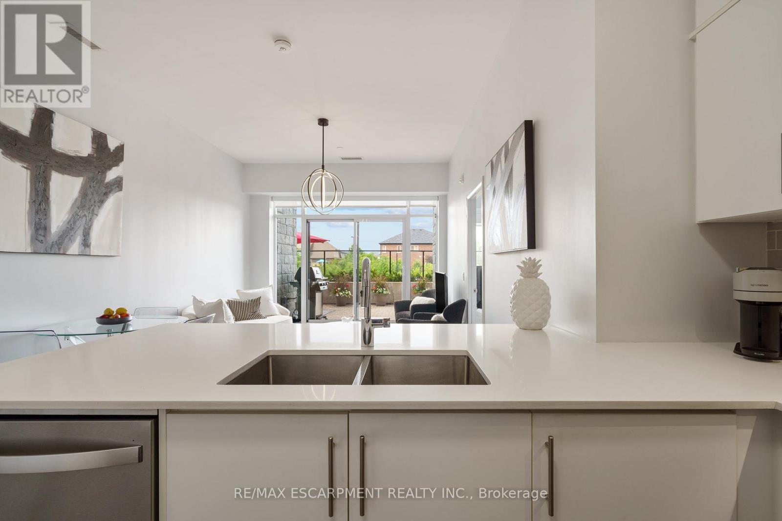 Single Family House for Sale in    REDFERN AVENUE Hamilton (Mountview) 