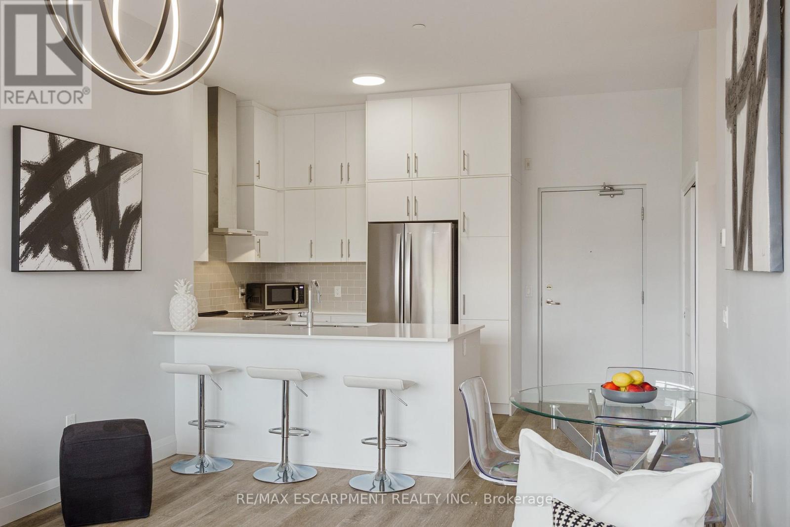 Single Family House for Sale in    REDFERN AVENUE Hamilton (Mountview) 