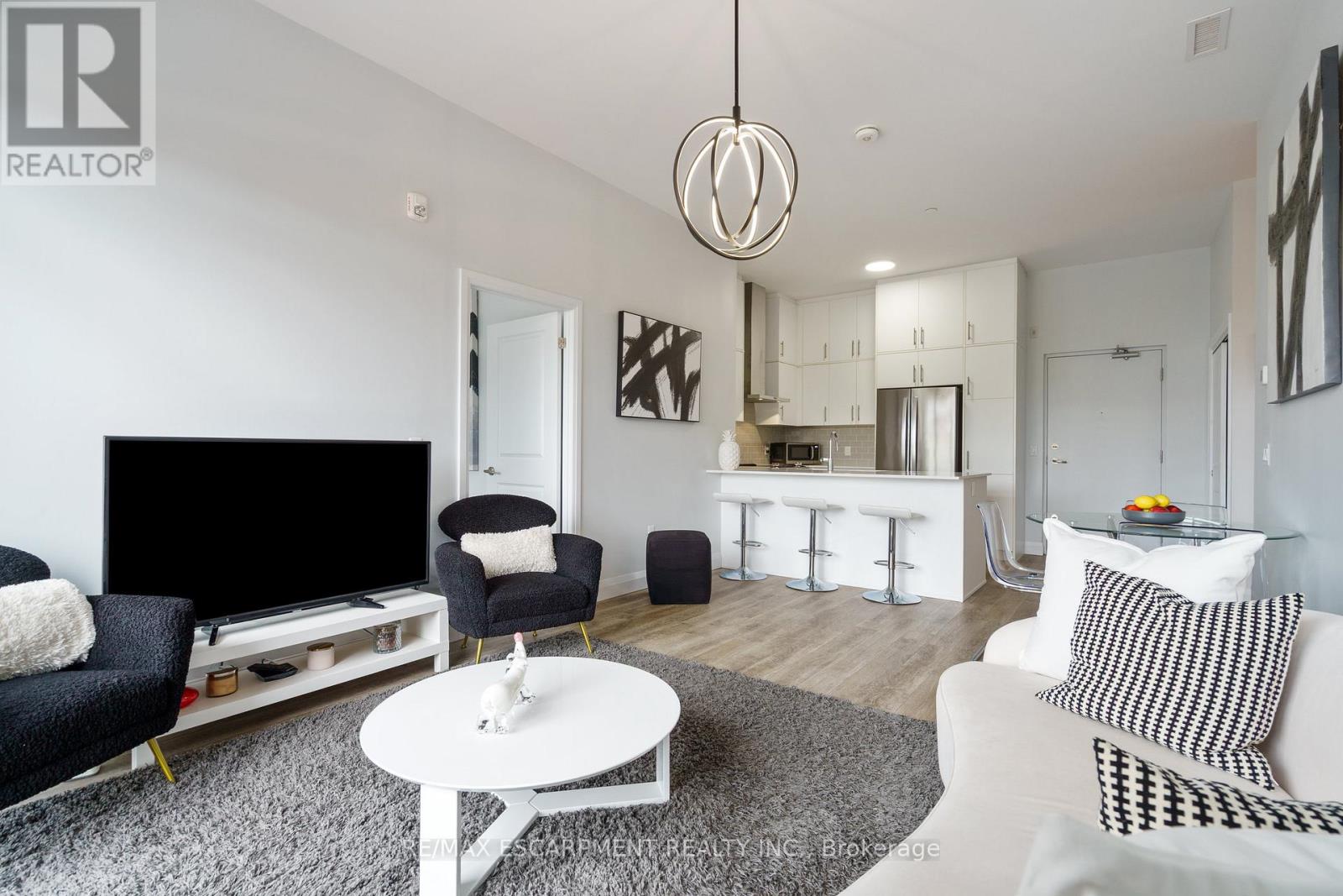 Single Family House for Sale in    REDFERN AVENUE Hamilton (Mountview) 