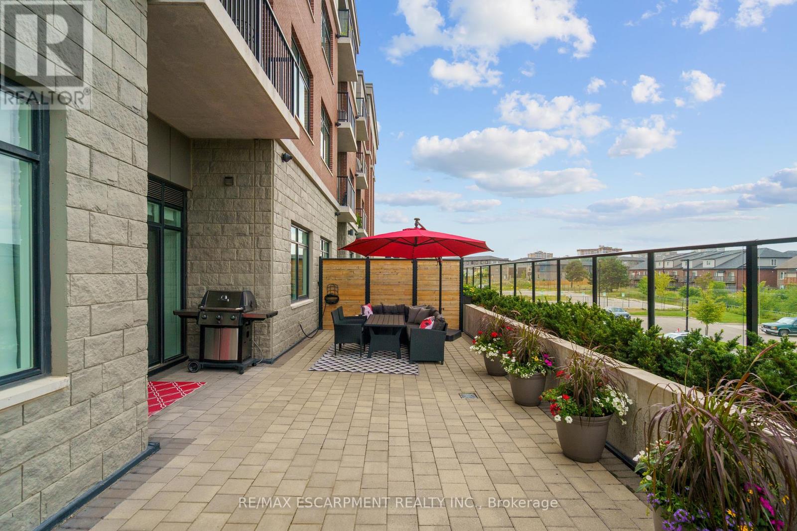 Single Family House for Sale in    REDFERN AVENUE Hamilton (Mountview) 