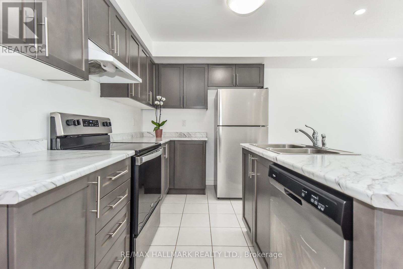 Photo 37 of 14 740 Linden Drive, Cambridge ON