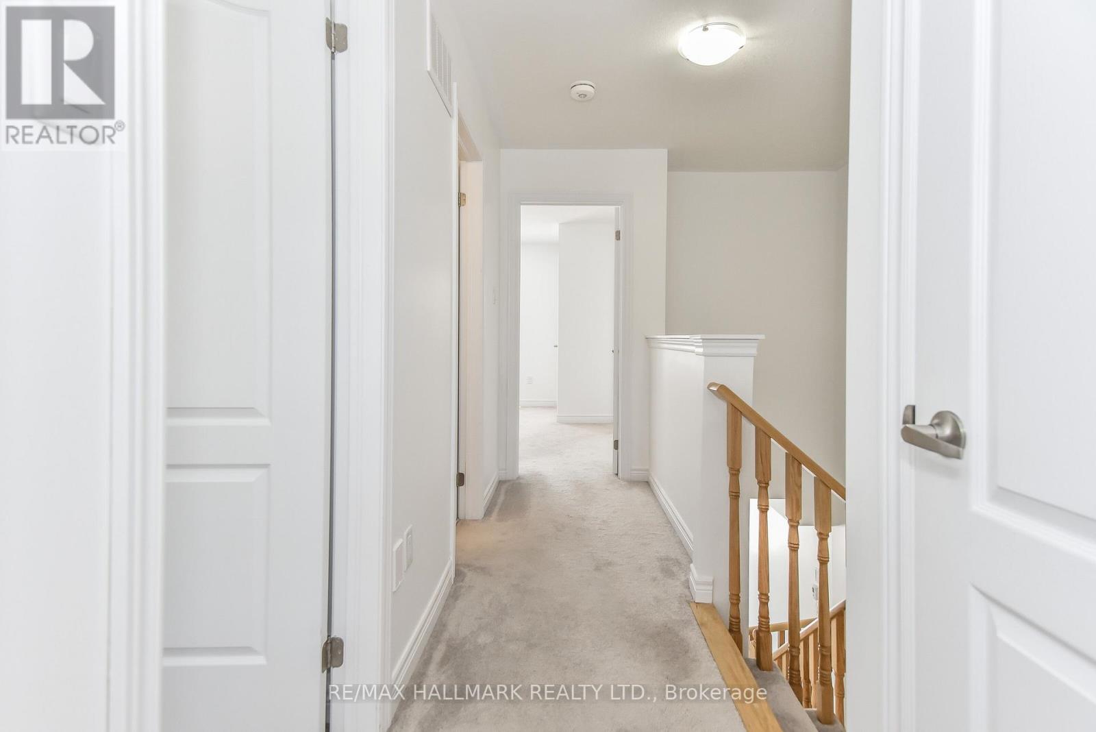 Photo 10 of 14 740 Linden Drive, Cambridge ON