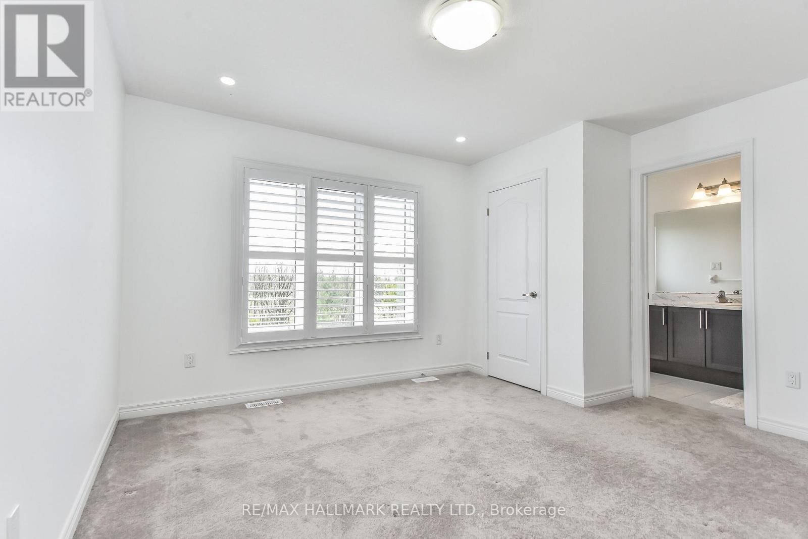 Photo 6 of 14 740 Linden Drive, Cambridge ON