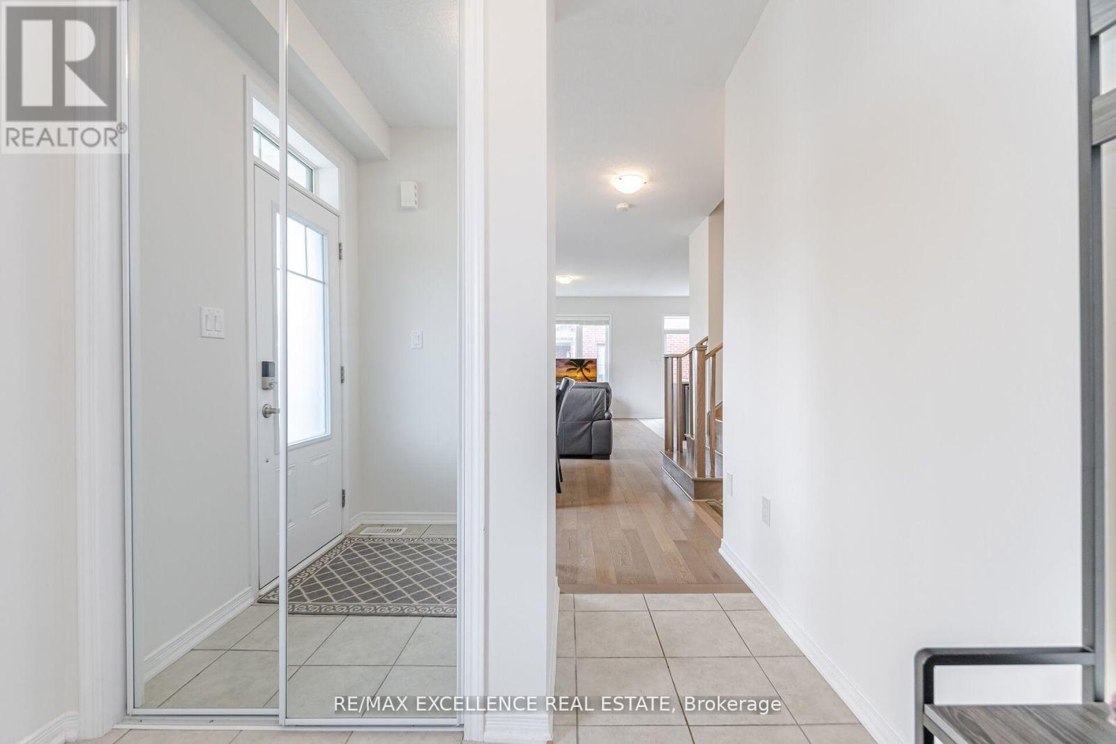Photo 20 of 53 Oaktree Drive, Haldimand ON