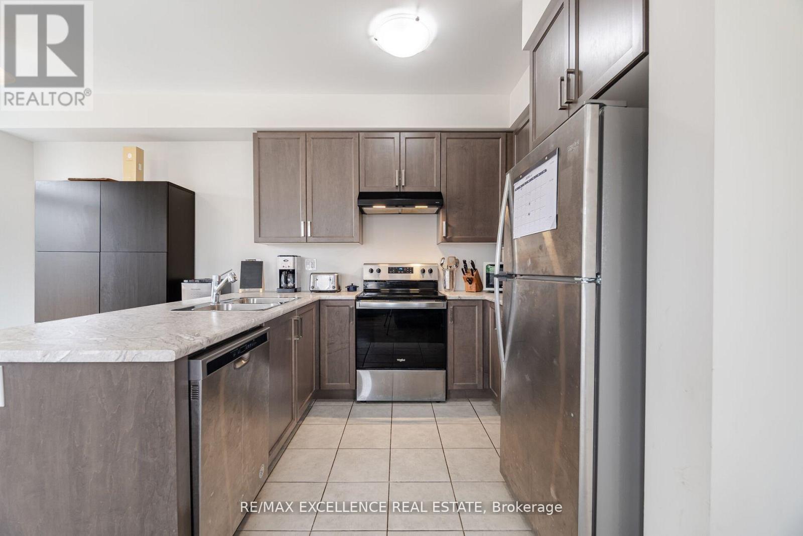 Photo 18 of 53 Oaktree Drive, Haldimand ON