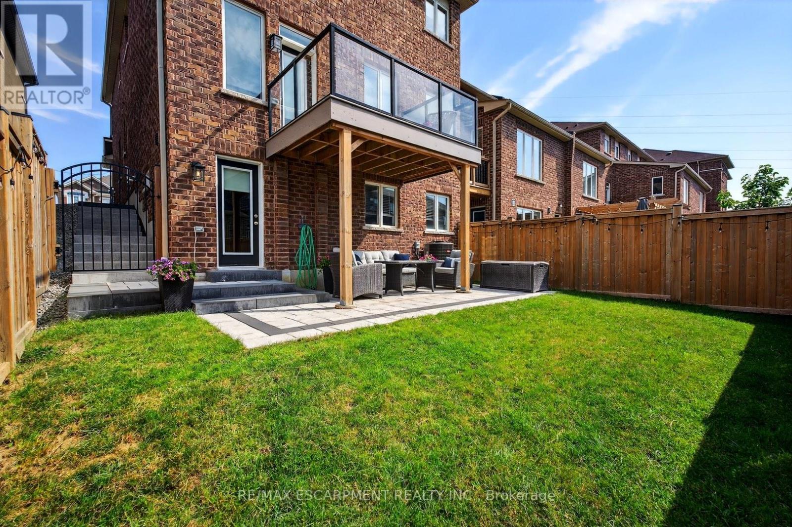 Photo 23 of 225 Skinner Road, Hamilton ON