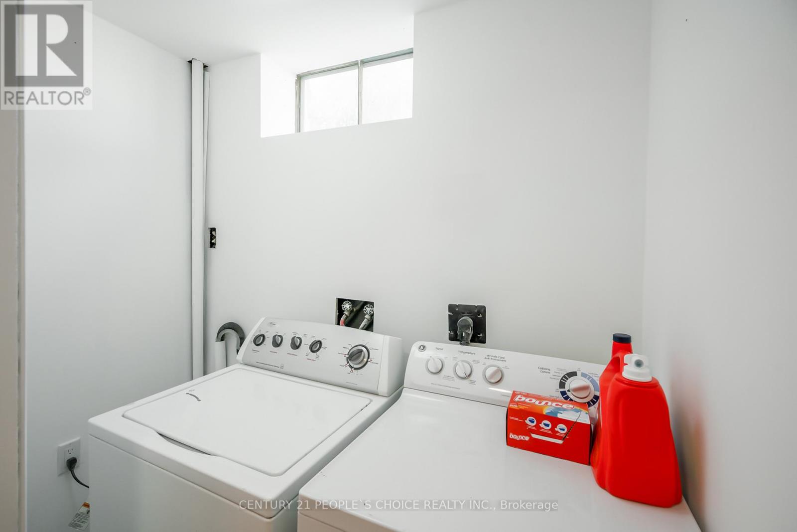 Photo 31 of 45 Chestnut Street W, St Catharines ON