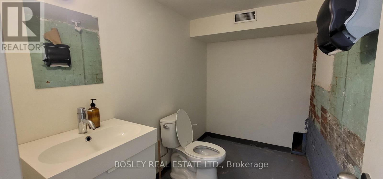 Photo 8 of 1075 Queen Street, Toronto ON