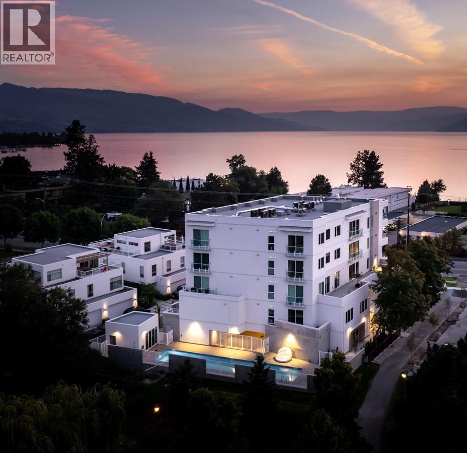 201 4071 Lakeshore Road, Kelowna