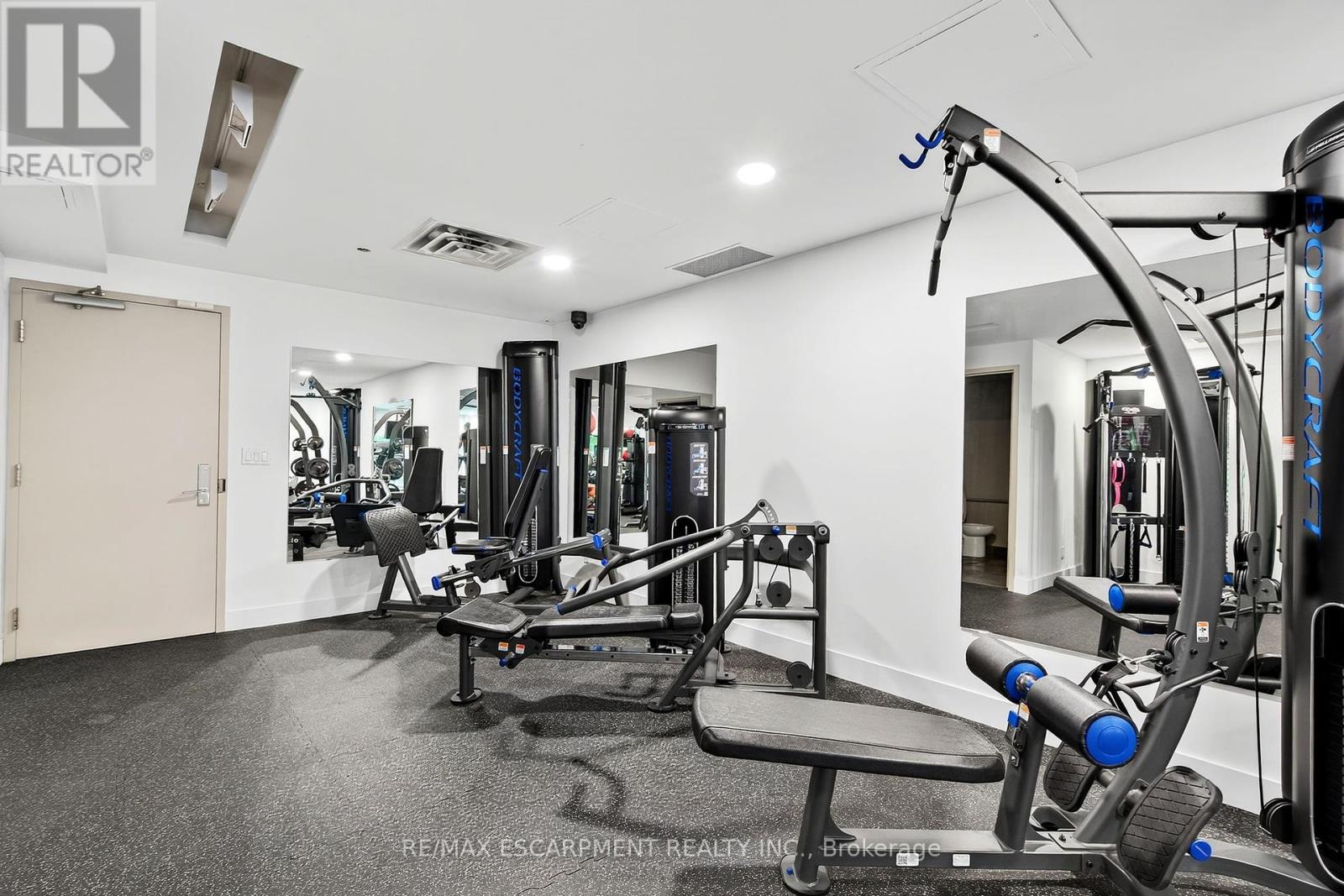 Photo 22 of 212 15 Bruyeres Mews, Toronto ON