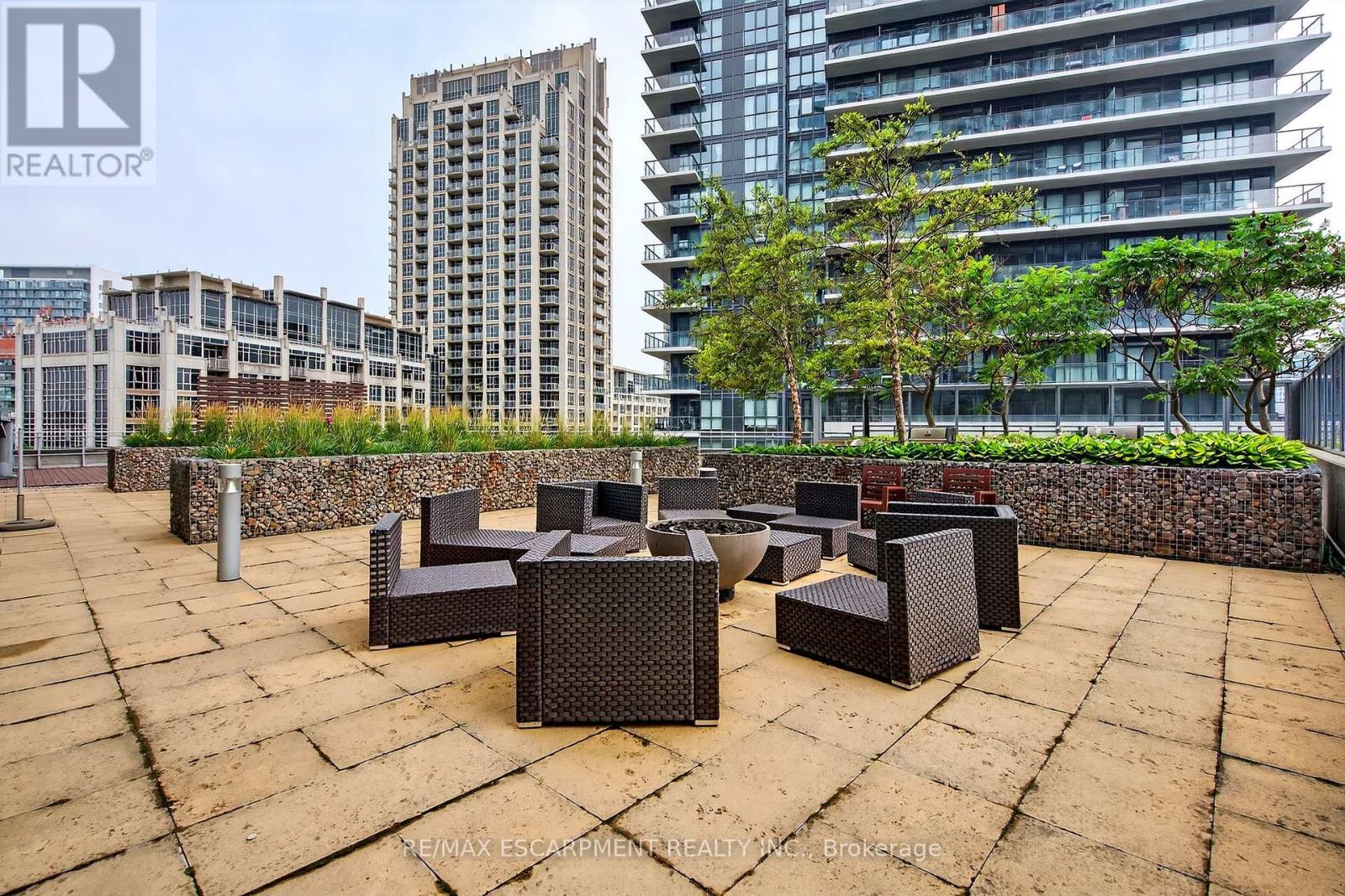 Photo 25 of 212 15 Bruyeres Mews, Toronto ON