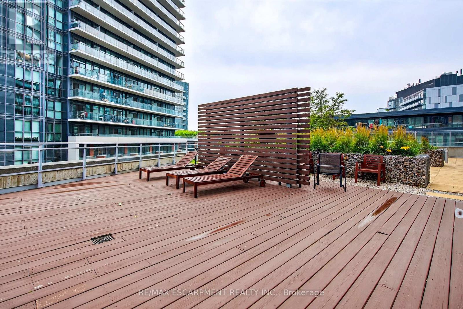 Photo 26 of 212 15 Bruyeres Mews, Toronto ON
