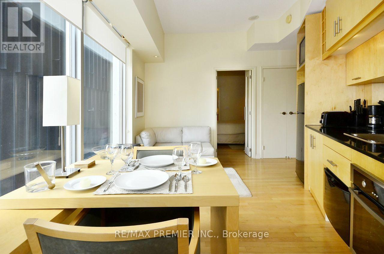 Photo 3 of 1912 1 King Street, Toronto ON