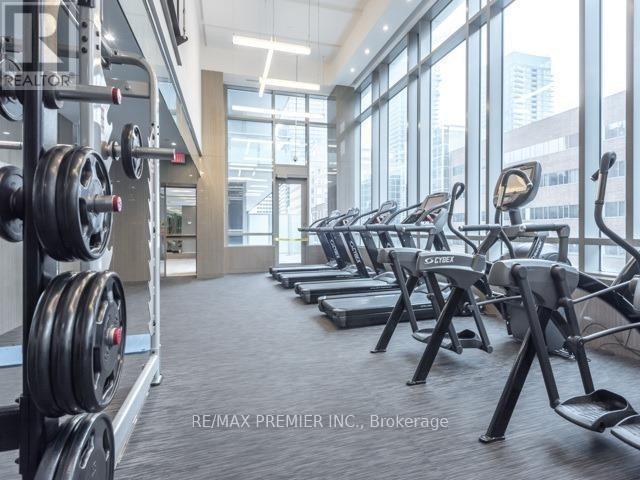 Photo 16 of 636 89 Dunfield Avenue, Toronto ON