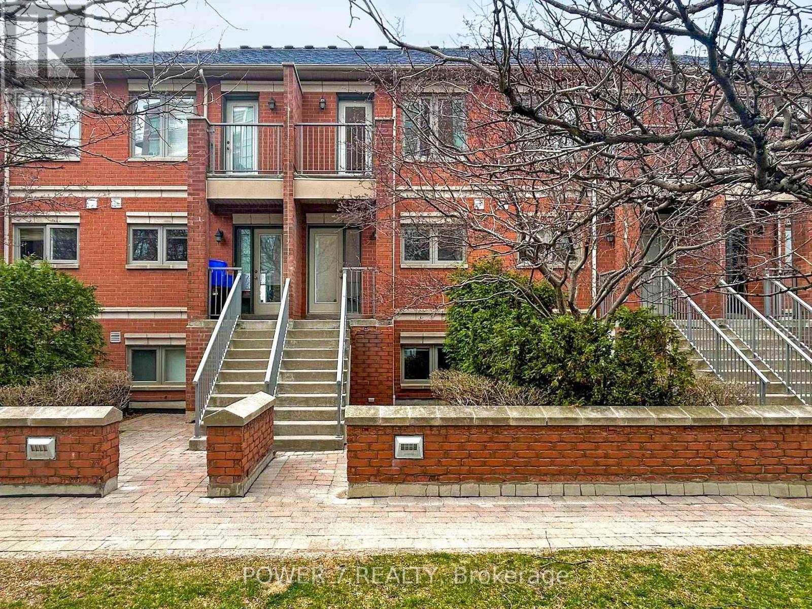 Photo 44 of 26 Suncrest Boulevard, Markham ON