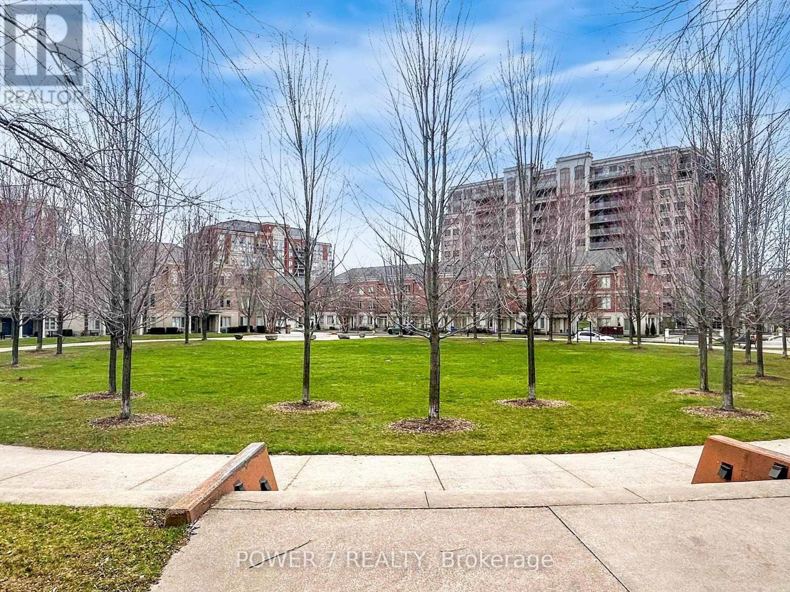 Photo 49 of 26 Suncrest Boulevard, Markham ON
