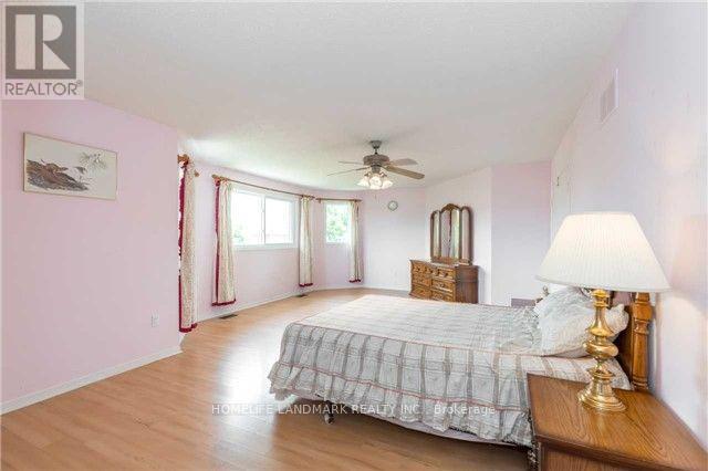 Photo 20 of 242 Raymerville Drive, Markham ON