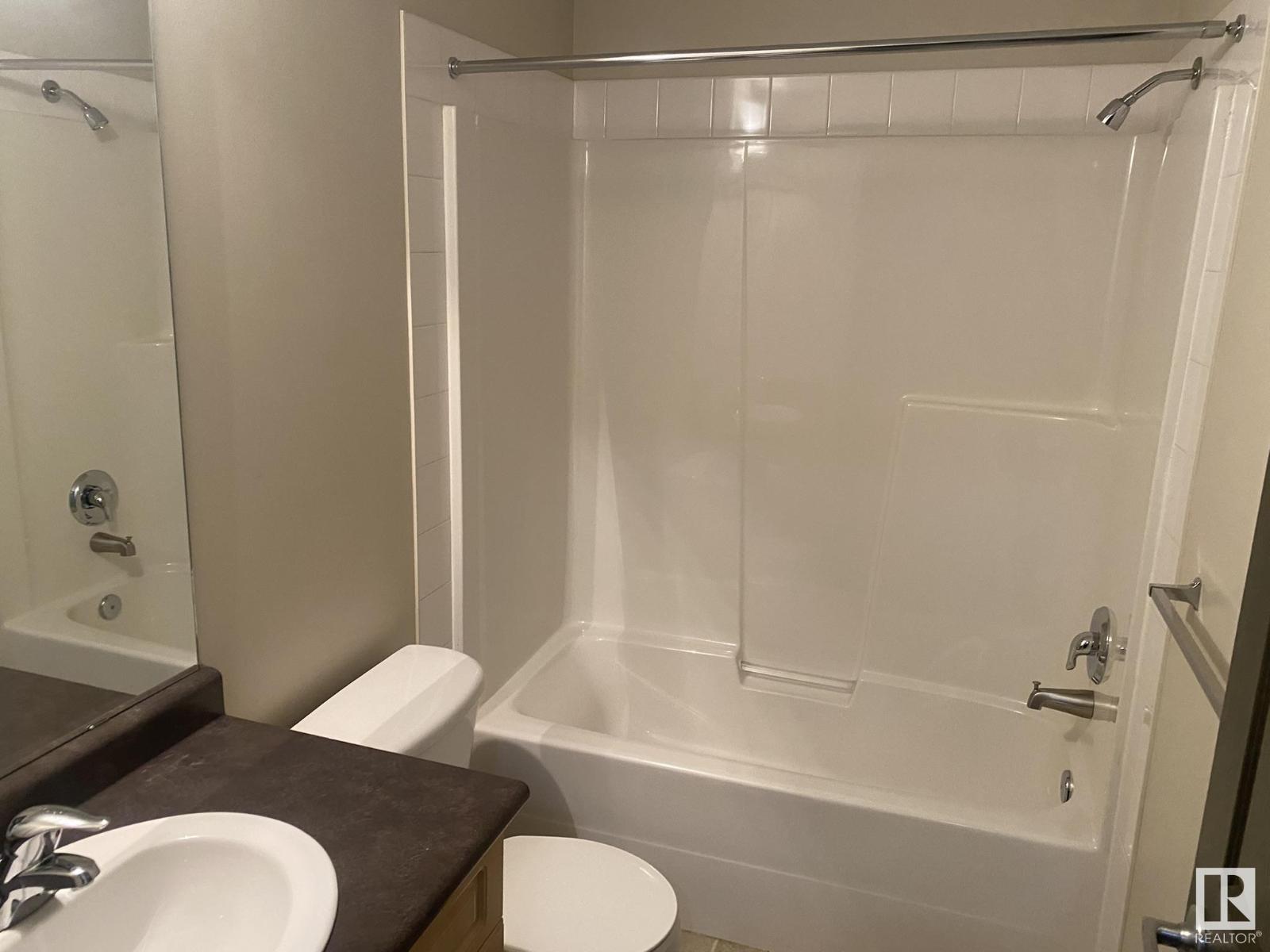 Photo 23 of 127 6315 135 Av Nw, Edmonton AB
