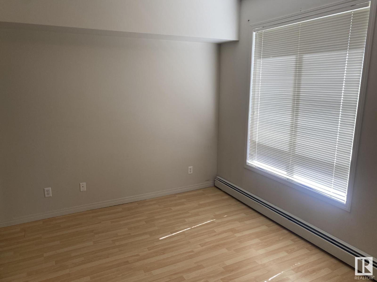 Photo 21 of 127 6315 135 Av Nw, Edmonton AB