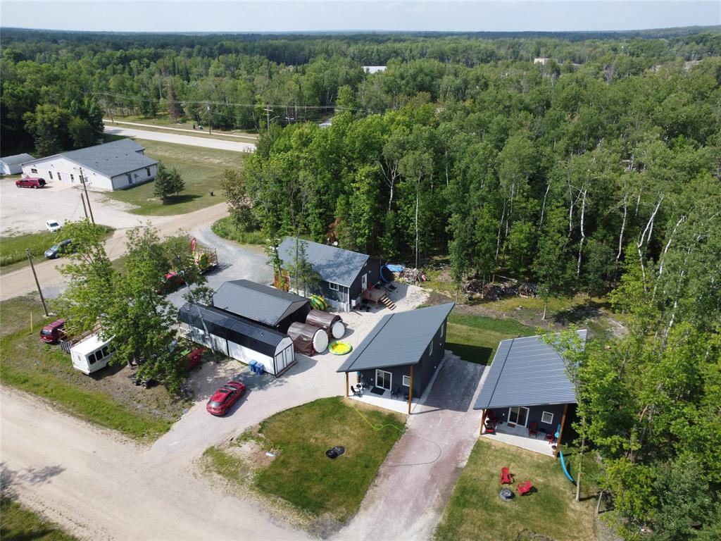 Photo 3 of 4 Bessborough Avenue, Pinawa MB