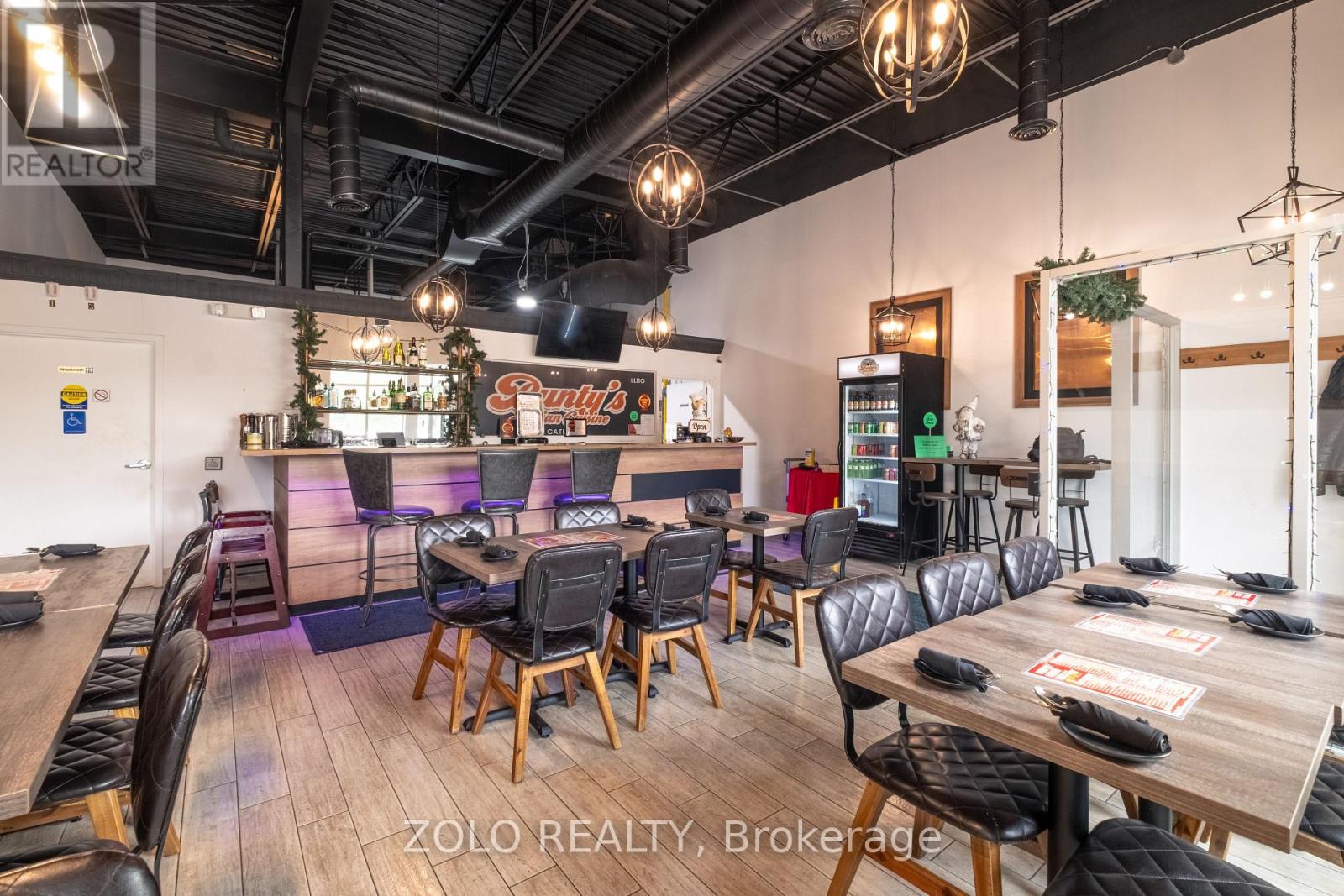 Photo 2 of 4 167 Jolliffe Avenue, Guelph Eramosa ON