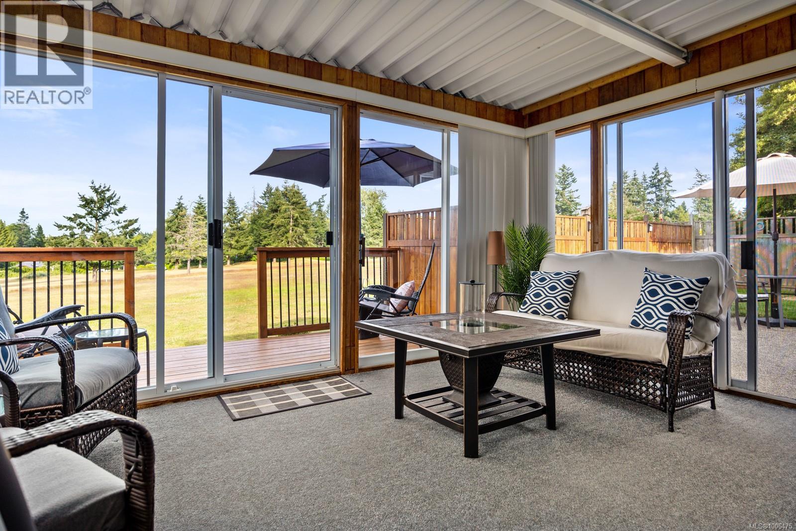 Photo 7 of 955 Royal Dornoch Dr, Qualicum Beach BC