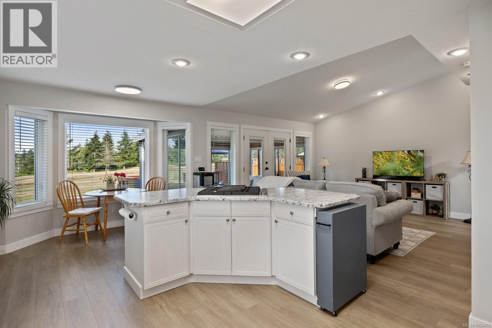 Photo 30 of 955 Royal Dornoch Dr, Qualicum Beach BC