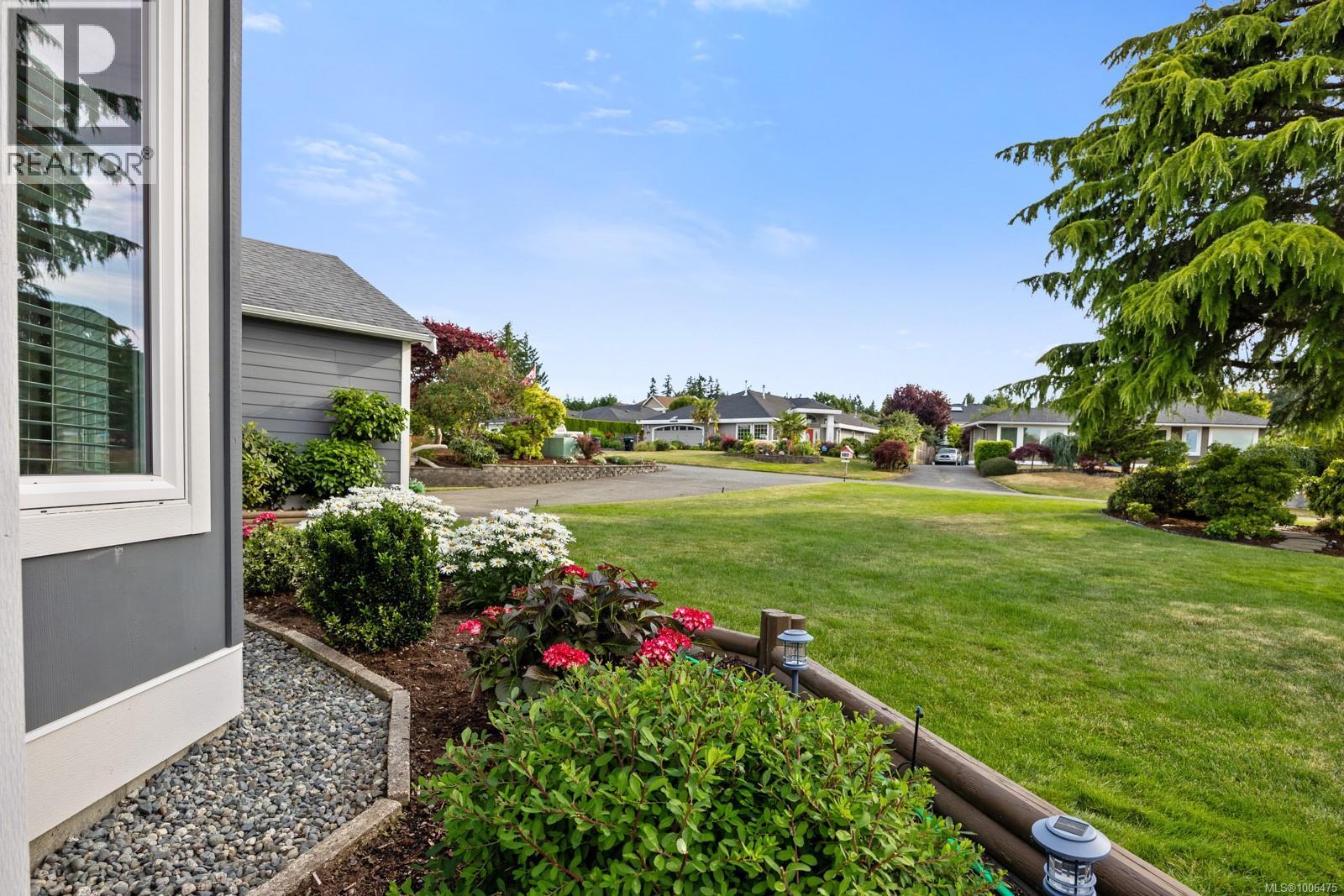 Photo 54 of 955 Royal Dornoch Dr, Qualicum Beach BC