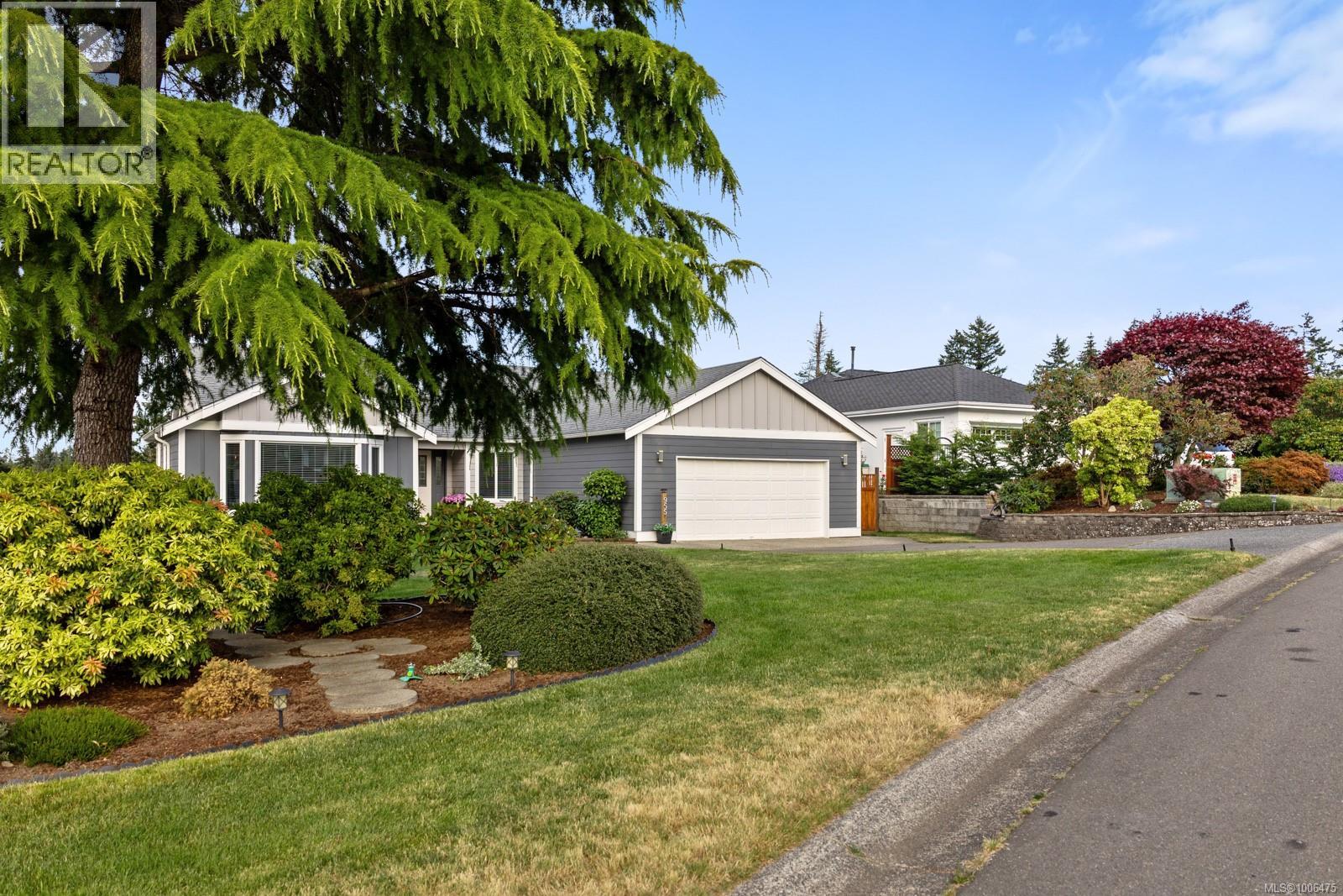 Photo 57 of 955 Royal Dornoch Dr, Qualicum Beach BC