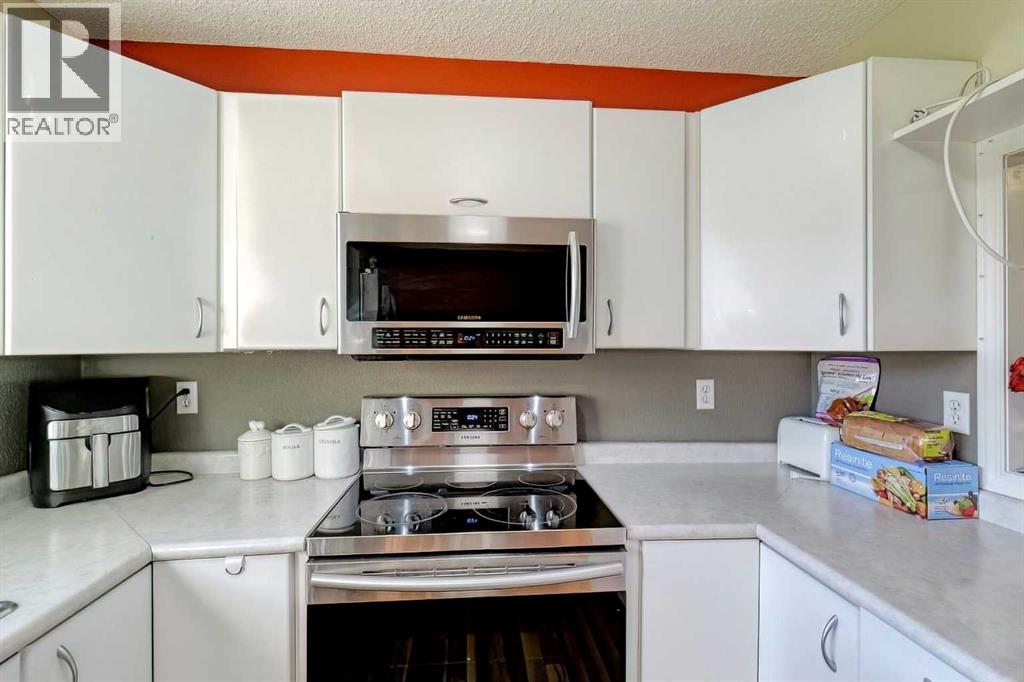 Single Family House Bungalow for Sale in  Falton Way NE Falconridge Calgary 