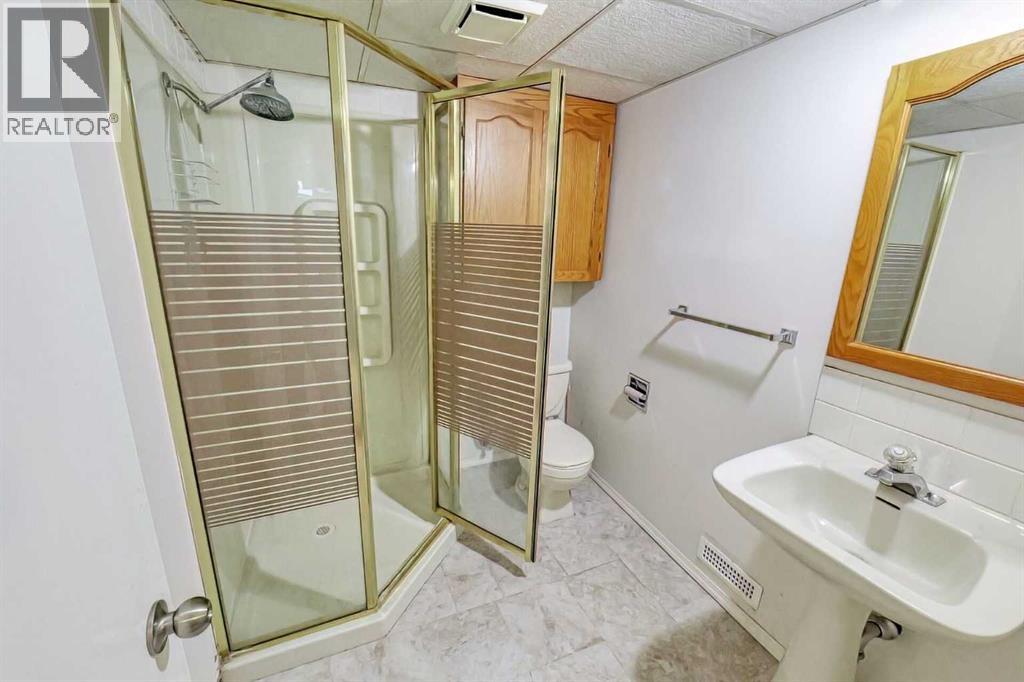 Single Family House Bungalow for Sale in  Falton Way NE Falconridge Calgary 