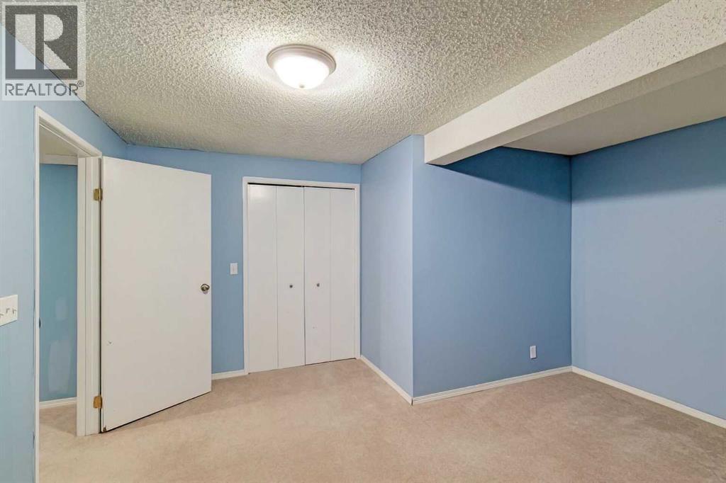 Single Family House Bungalow for Sale in  Falton Way NE Falconridge Calgary 