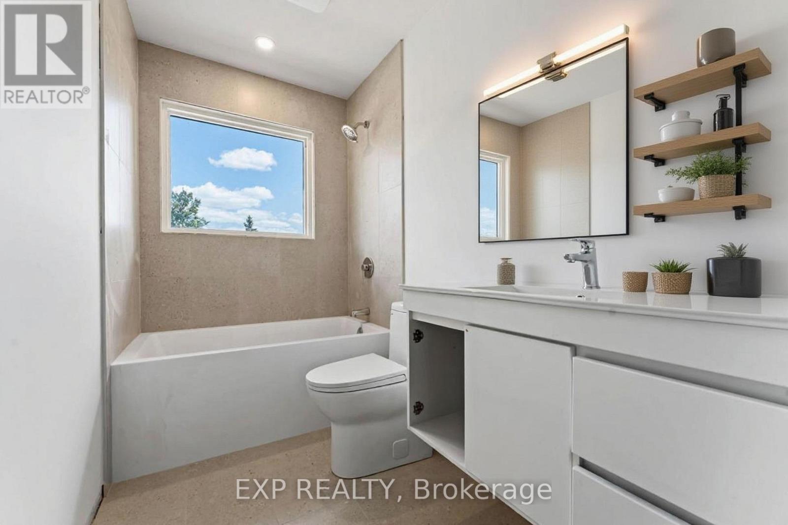 Photo 10 of 844 Connaught Avenue, Ottawa ON