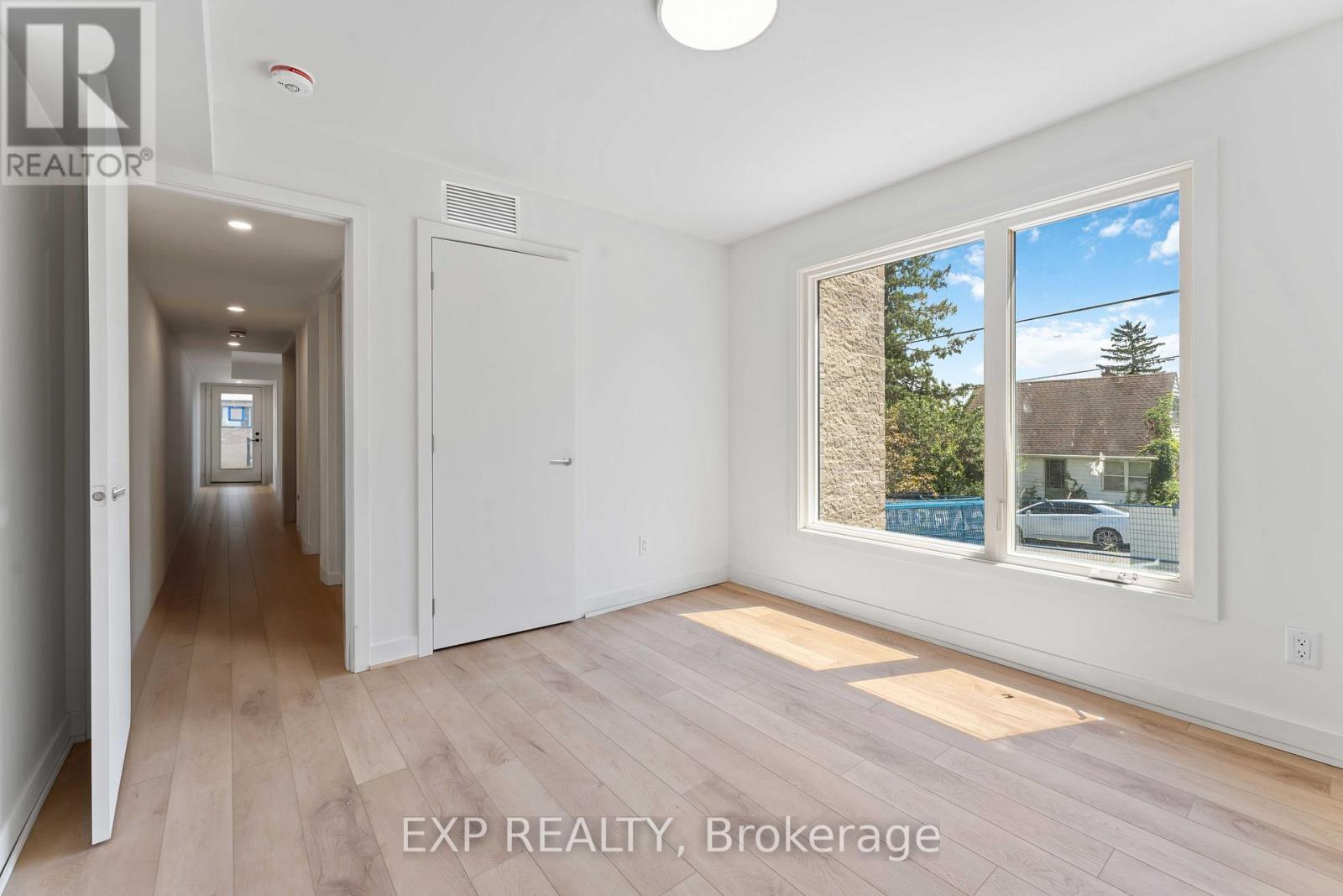 Photo 13 of 844 Connaught Avenue, Ottawa ON
