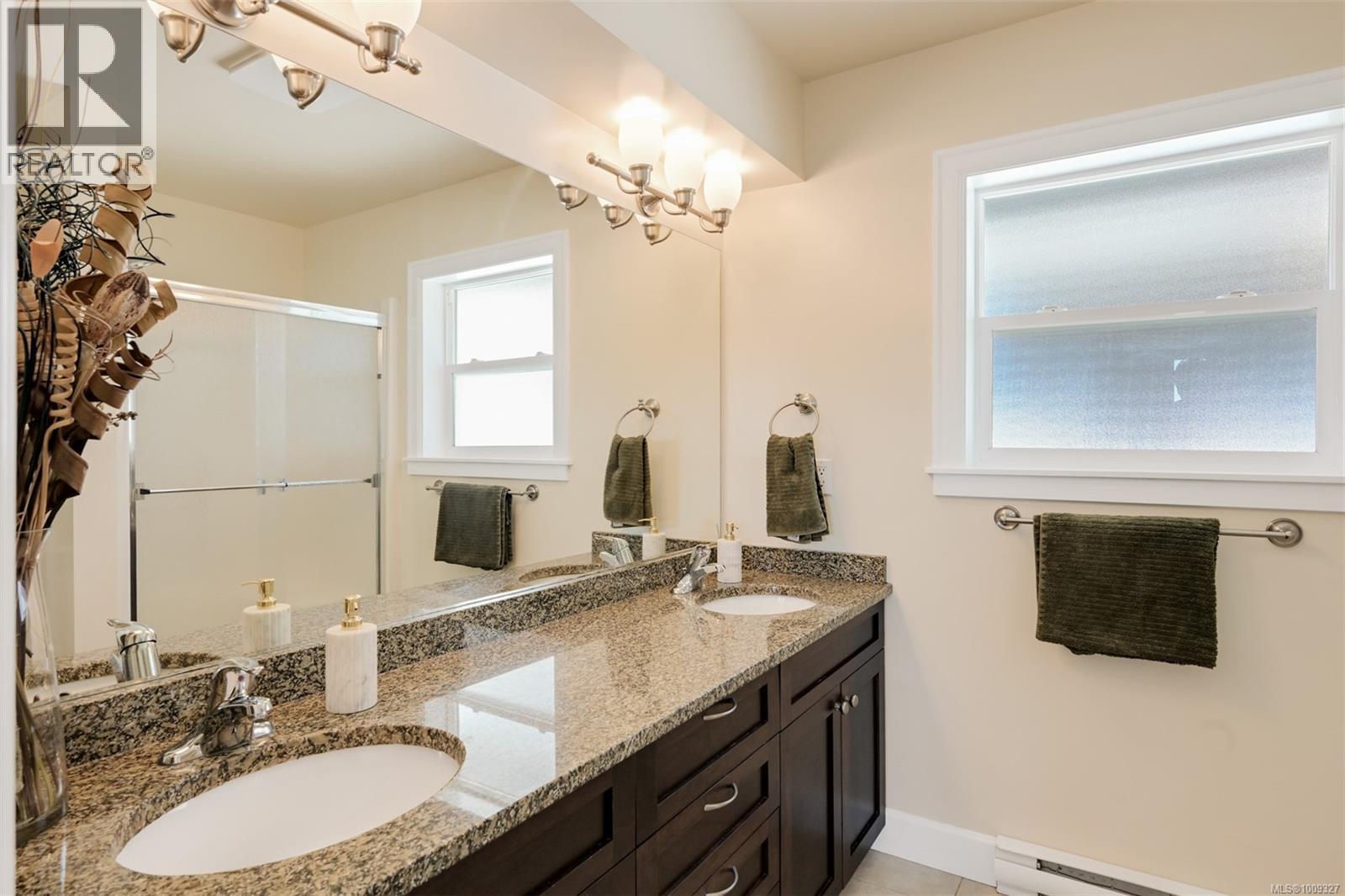  2068 Solent Road North, Sooke
