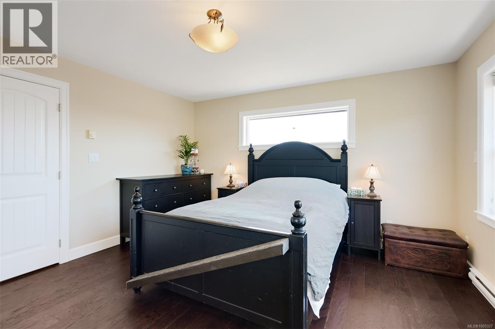  2068 Solent Road North, Sooke