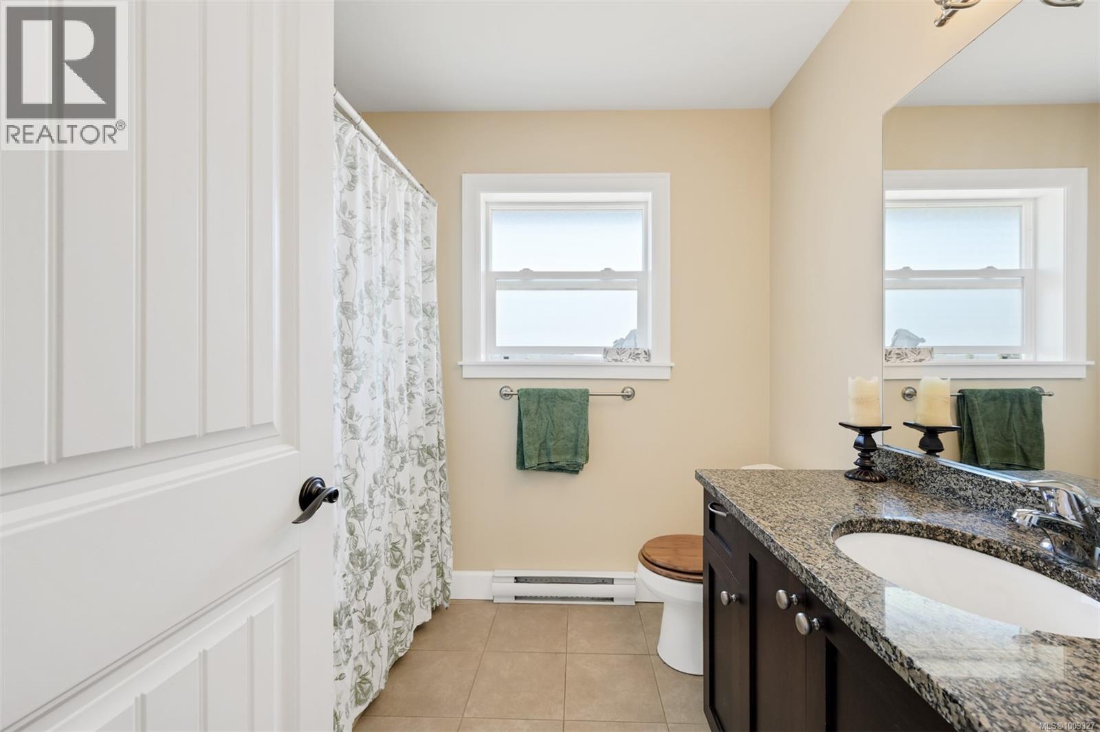  2068 Solent Road North, Sooke