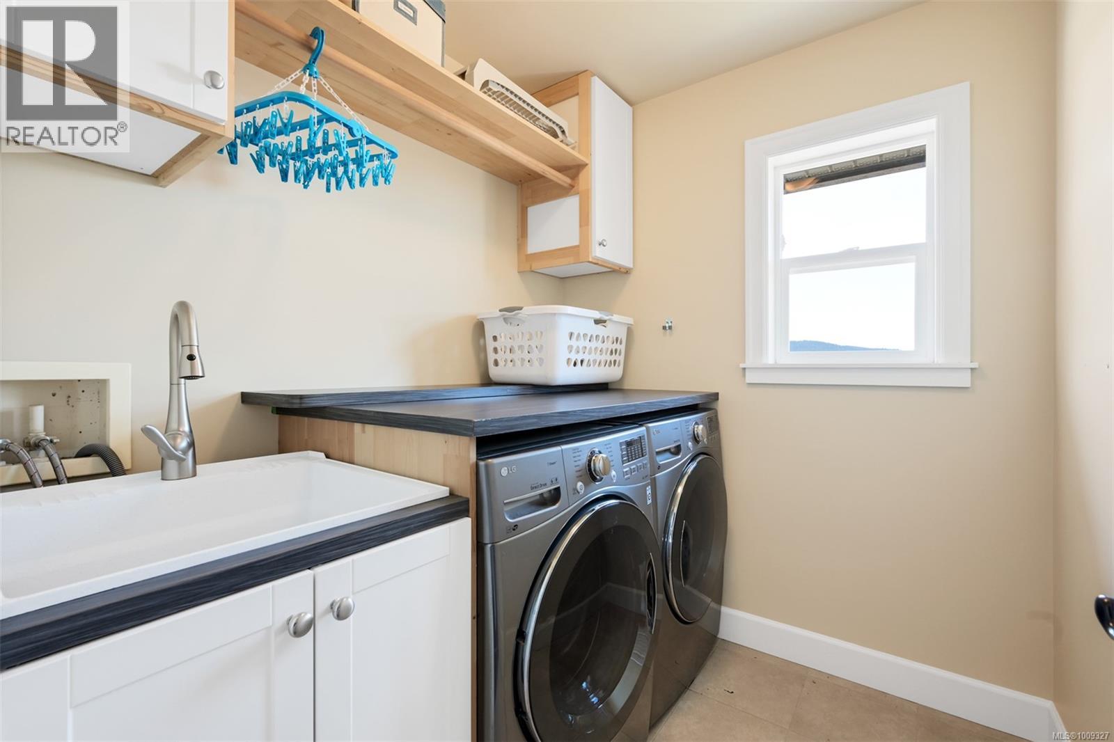  2068 Solent Road North, Sooke