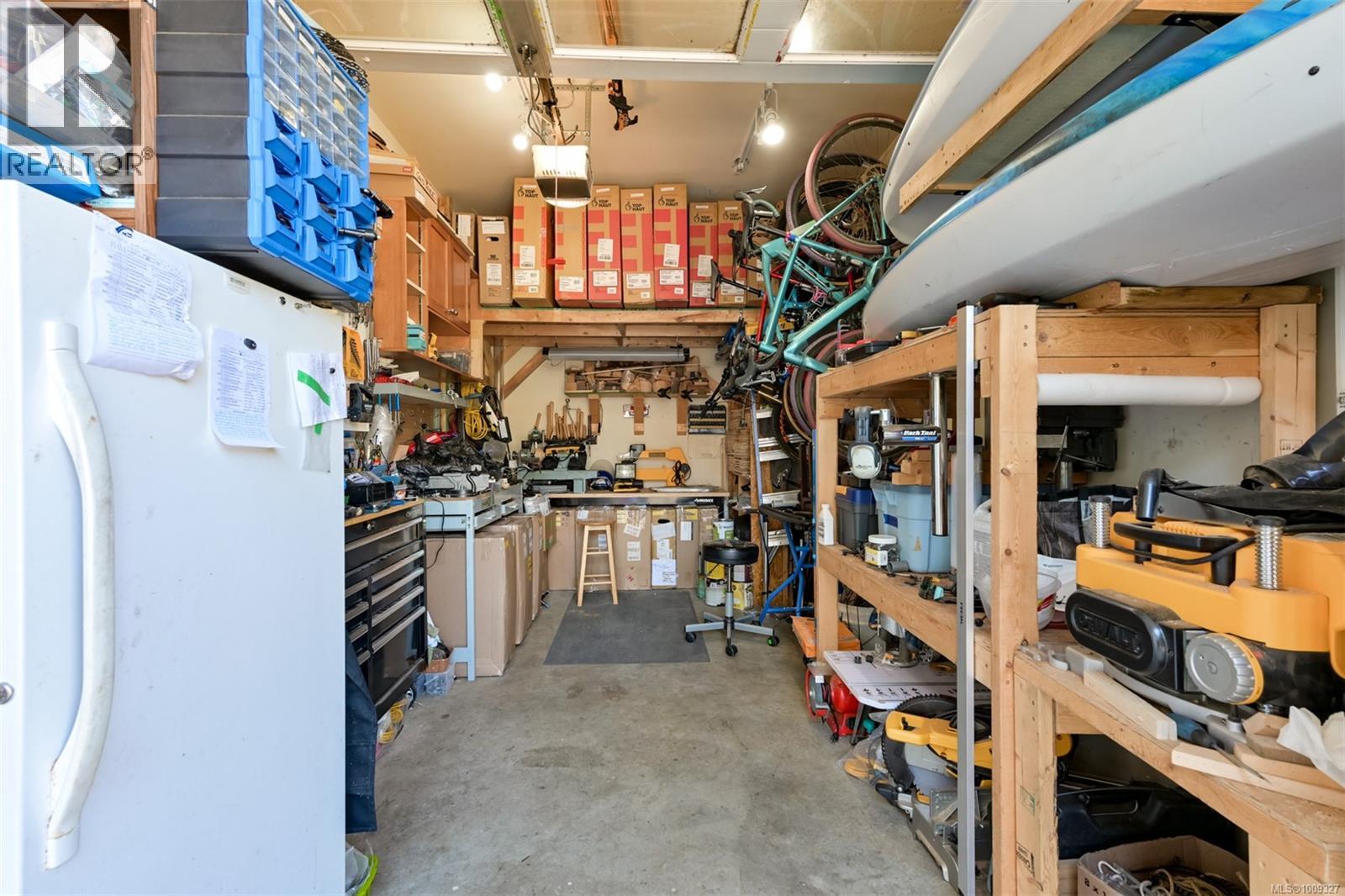  2068 Solent Road North, Sooke