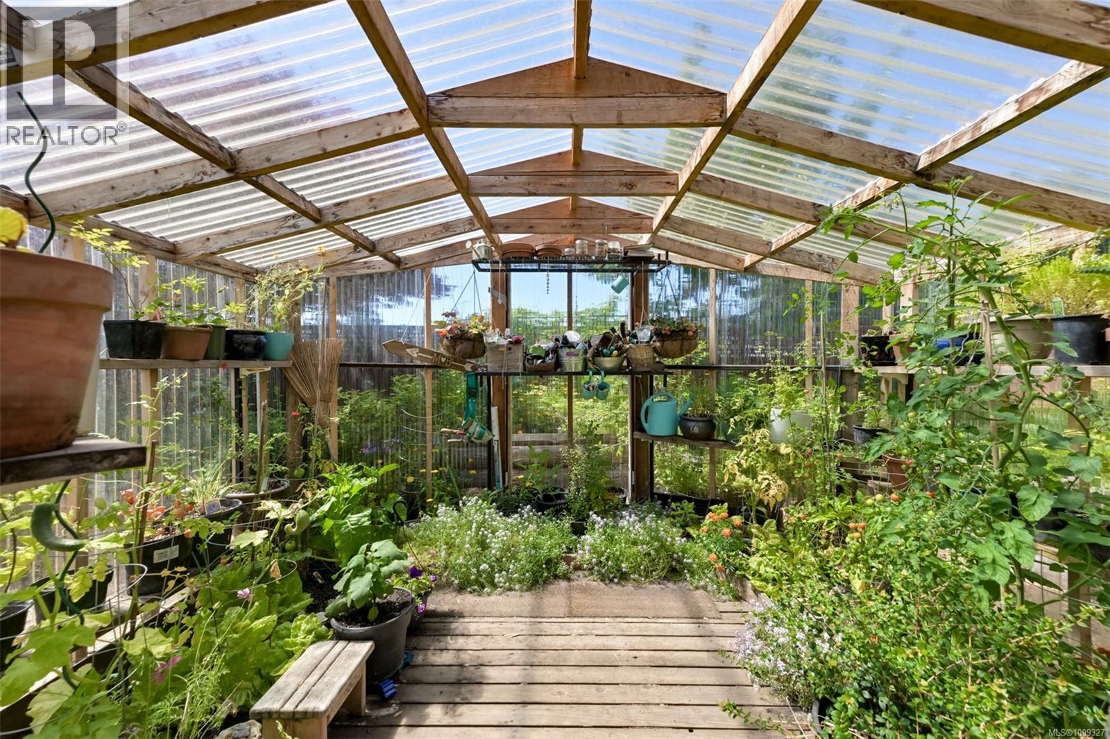  2068 Solent Road North, Sooke