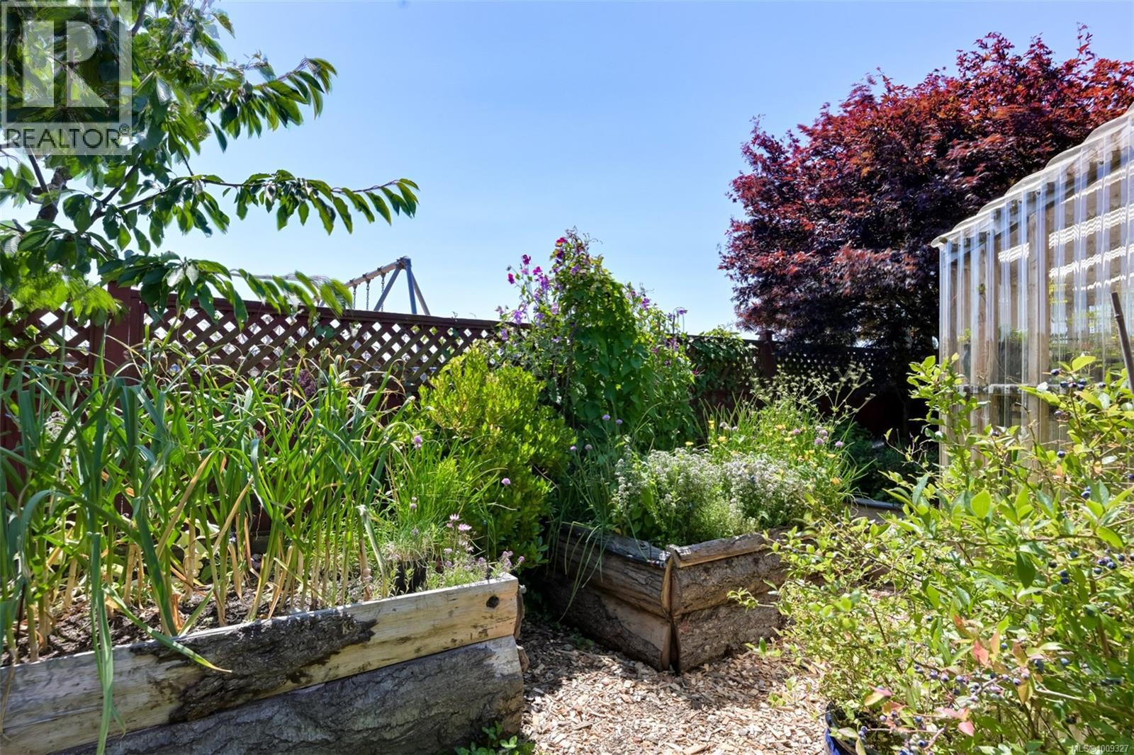  2068 Solent Road North, Sooke